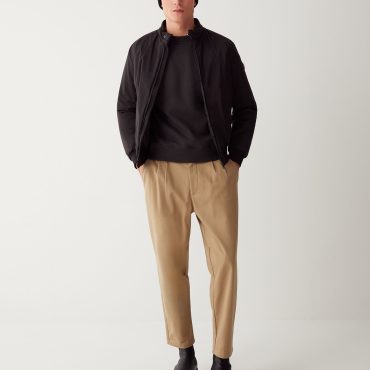 Padded bomber in stretch fabric padding