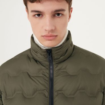 Quilted-effect down jacket with canneté ribbon