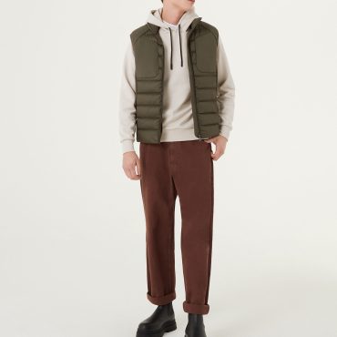 Down vest with double fabric