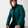 Sporty down jacket with detachable hood - Image 2