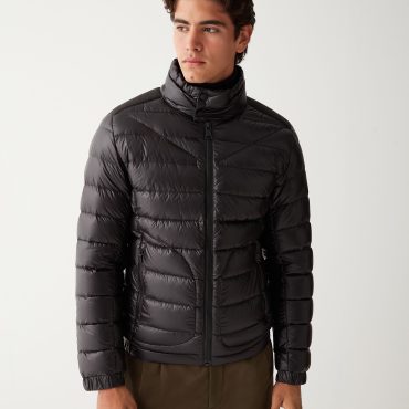 Glossy down jacket with matte ripstop details