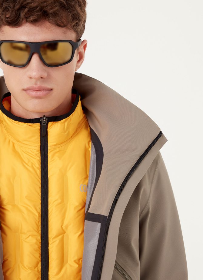 Ski jacket with removeable lining - Image 4