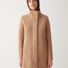 Coat with high collar in woolen cloth