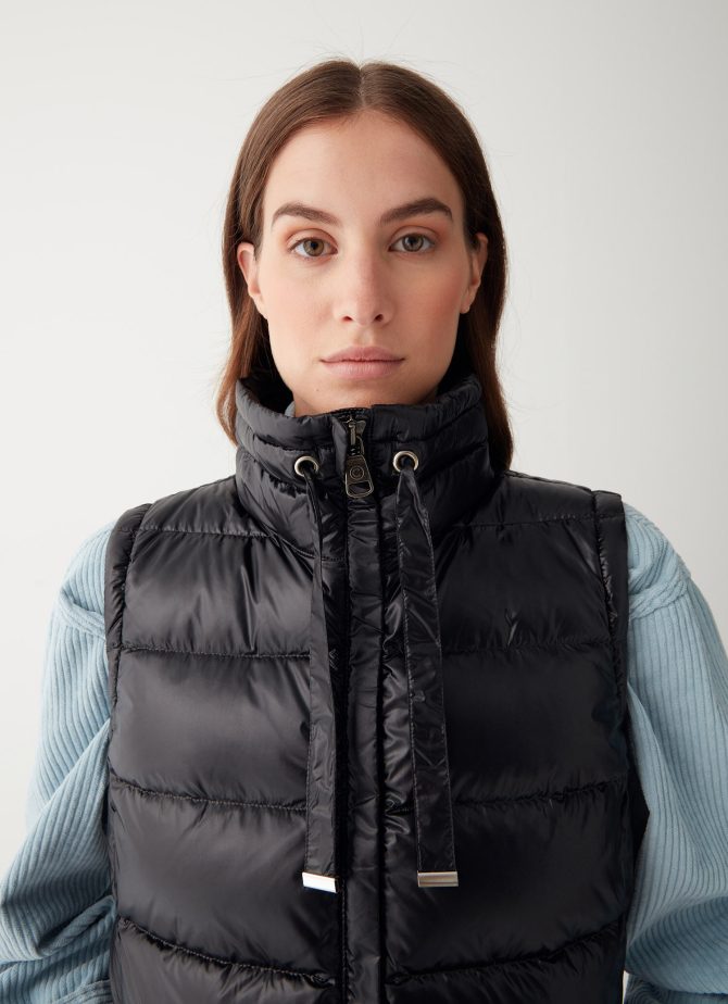 Maxi down vest with drawstring