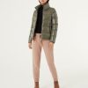 Super shiny down jacket with enveloping collar