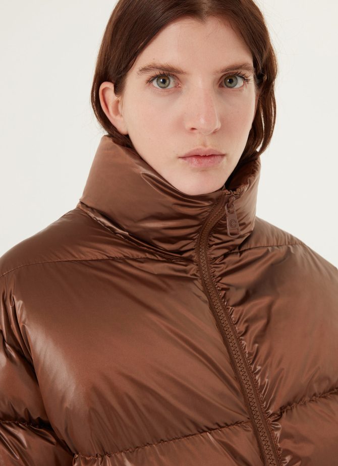 Super-padded puffy down jacket with high collar - Image 3