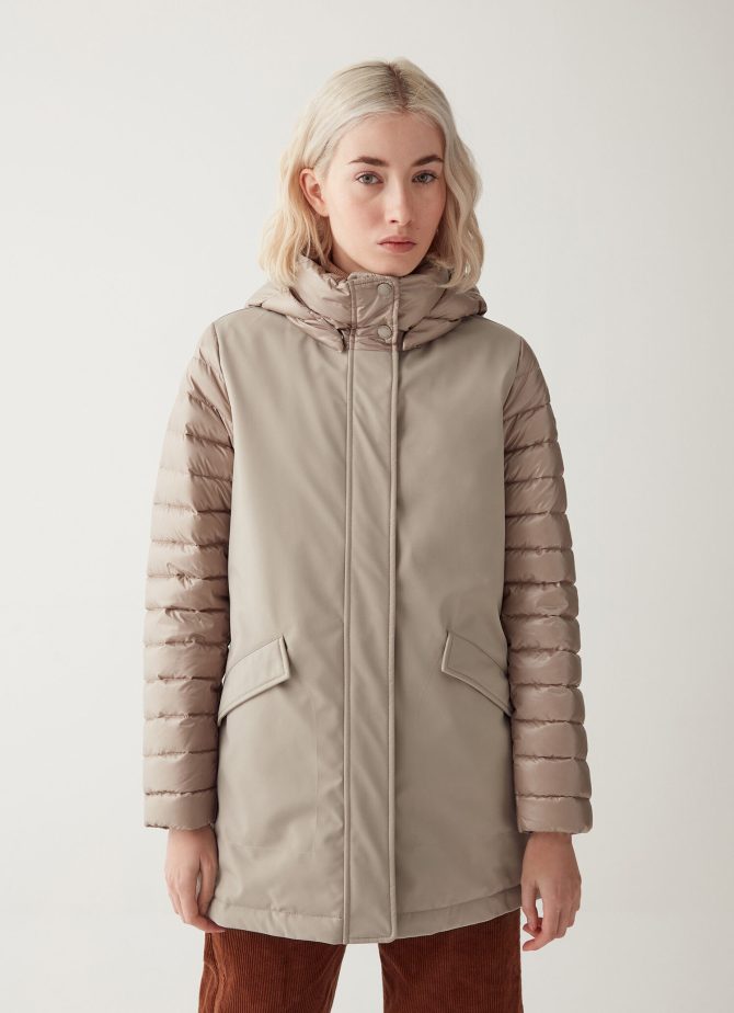 Down jacket in technical fabric with quilted sleeves