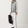 Embossed fabric ski vest - Image 2