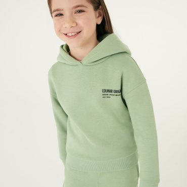 Short sweatshirt with hood and 3D logo