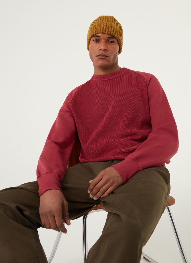 Cotton fleece sweater with raglan sleeves