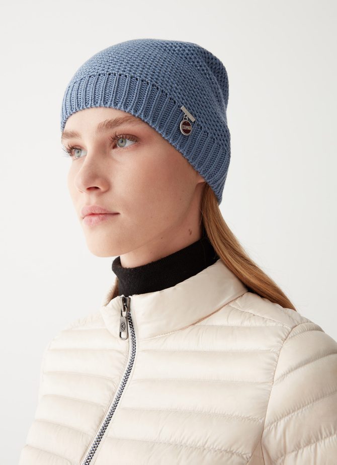 Women's wool hat with rice grain stitch