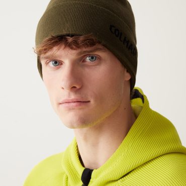 MOUNTAIN ATTITUDE hat with jacquard logo