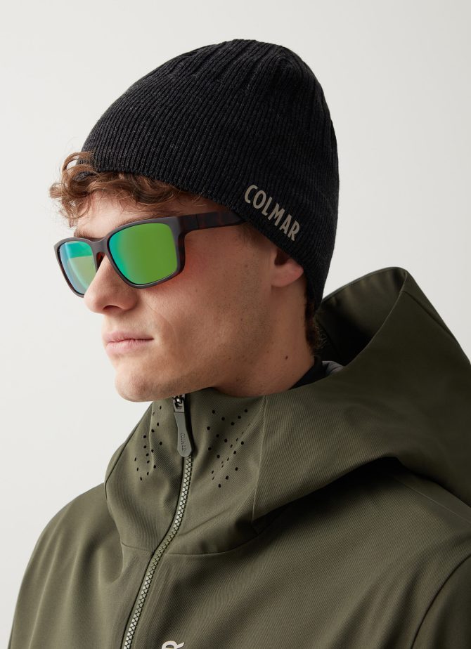 Lightly padded hat