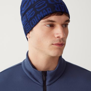 Hat with all over jacquard design