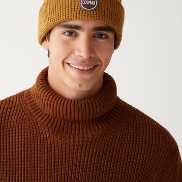 Unisex hat with tea towel stitch