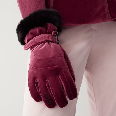 Smooth velvet ski gloves