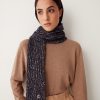 Unisex scarf with gold thread - Image 2