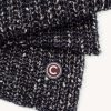 Unisex scarf with gold thread - Image 4