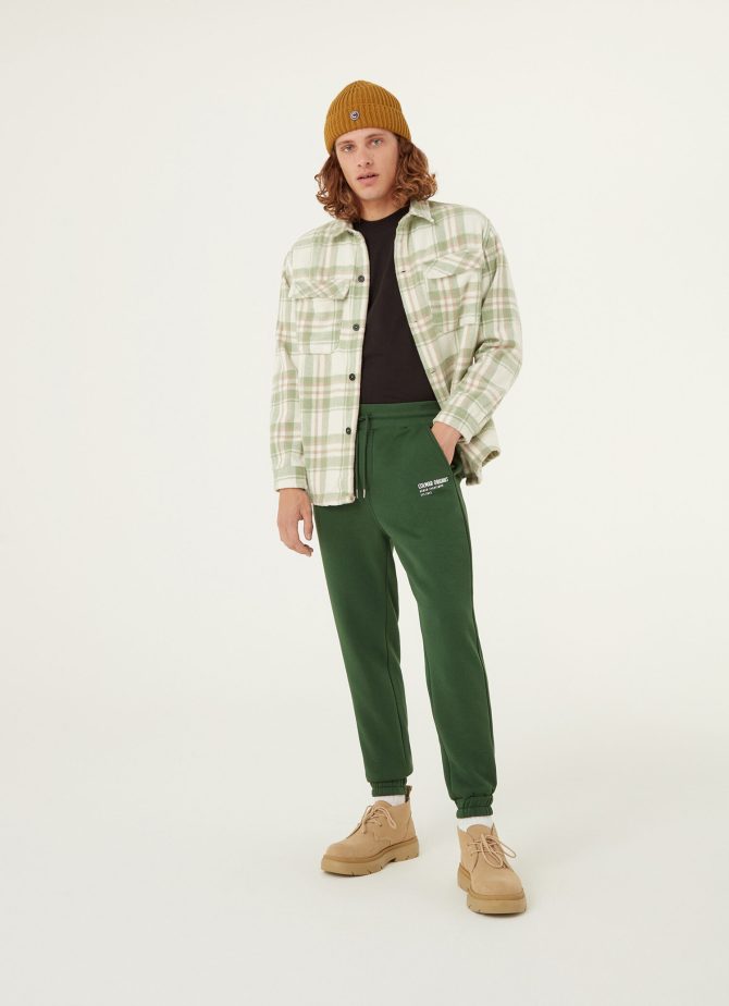 Sweatpants in sweatshirt with 3D writing