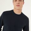 Sweatshirt with matching colour, embossed maxi logo - Image 2