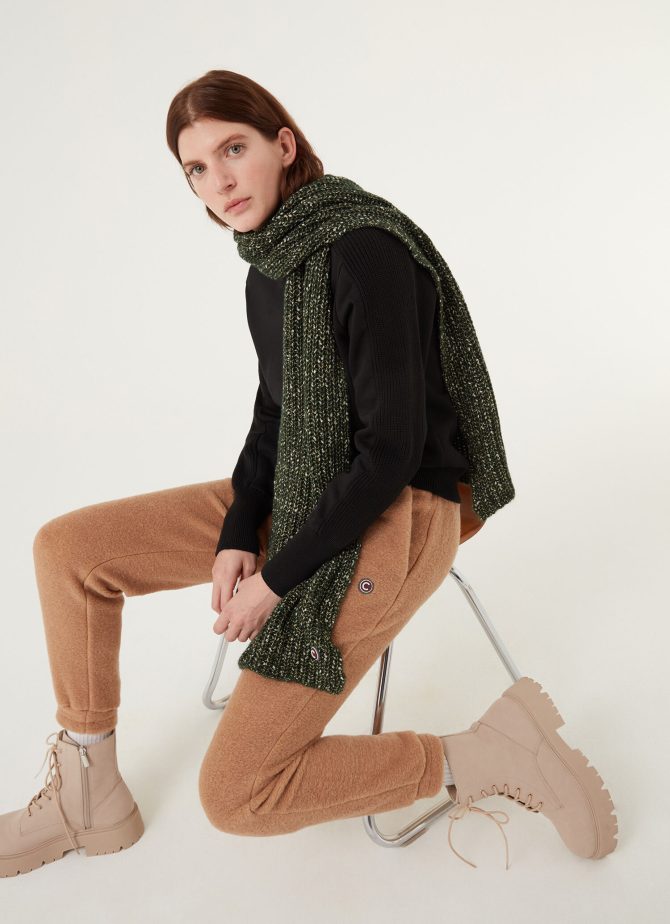 Knitted wool trousers