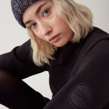 Sweatshirt dress with cut on the glitter logo yoke