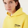 Short sweatshirt with hood and 3D writing