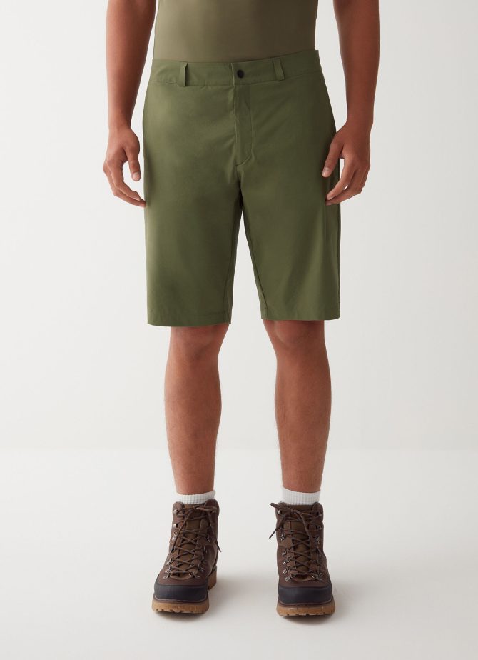 Technical Bermuda shorts in recycled fabric