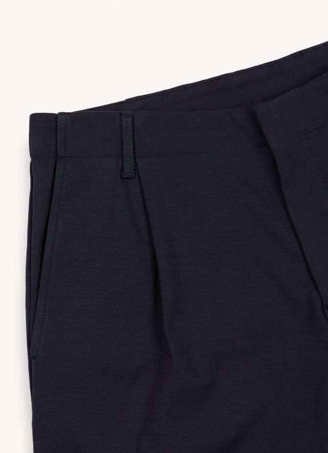 Chino style Bermuda shorts with turn-up at the hem - Image 6