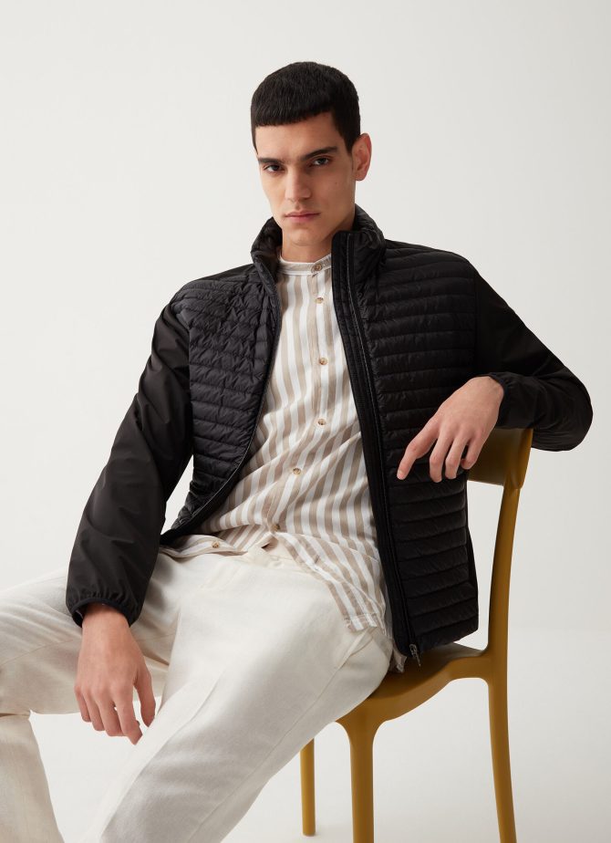 Lightweight jacket with concealed hood