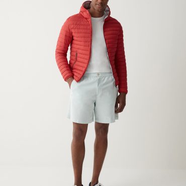 Sporty hooded downjacket
