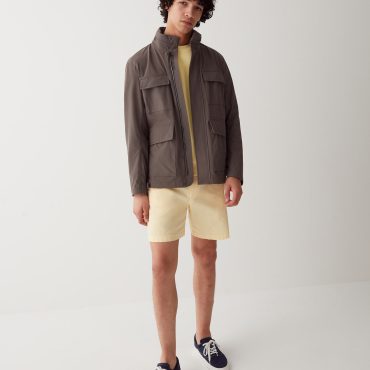 Softshell with foldaway hood