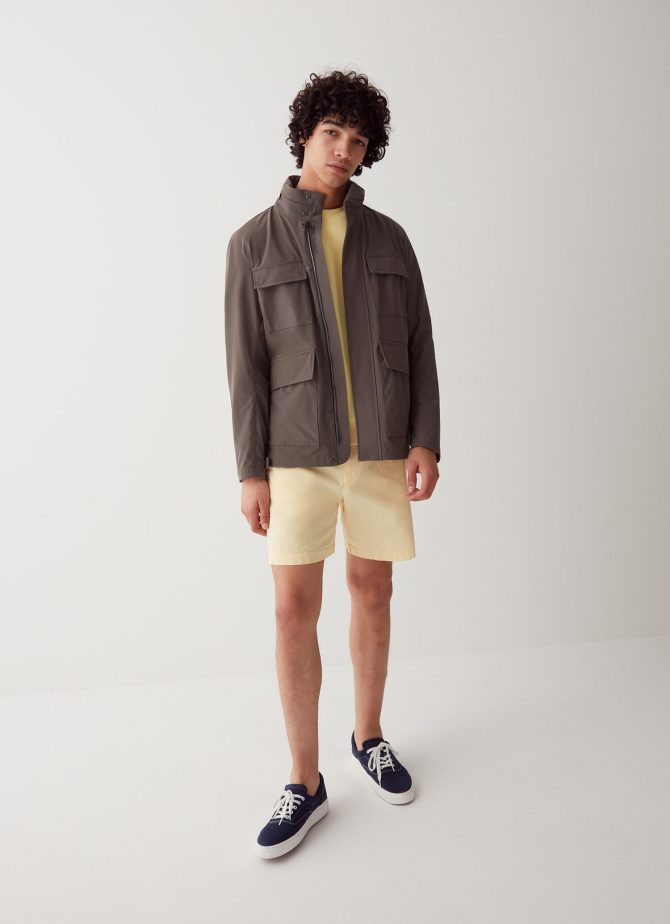 Softshell with foldaway hood