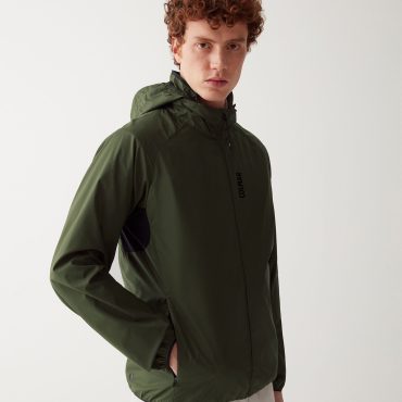 Unlined jacket with hood in the collar