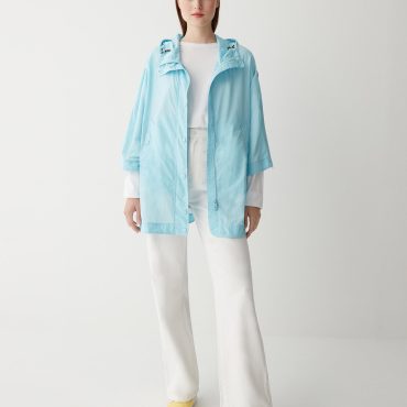 Crinkle fabric cape with hood