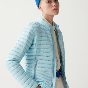 Rounded hem down jacket