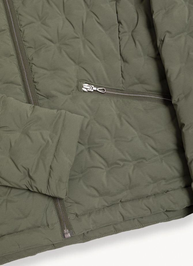 Down jacket with stamp quilting. - Image 6