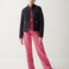 Down jacket with stamp quilting. - Image 3