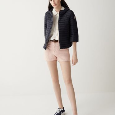 Hooded down cape