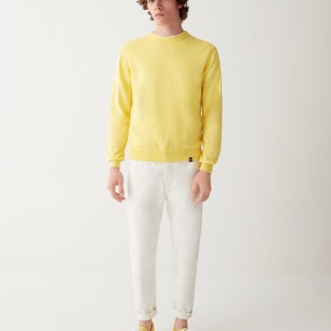 Pre-faded crewneck jumper
