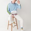 Sweatshirt with hood and handwarmer pocket