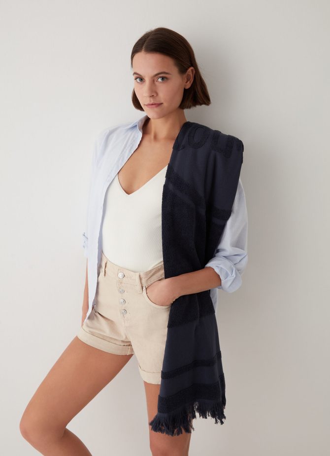 Terry towel with fringing