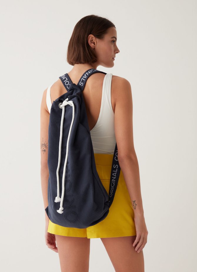 Beach towel backpack