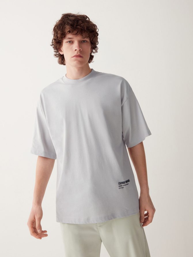 Short sleeve round neck T-shirt