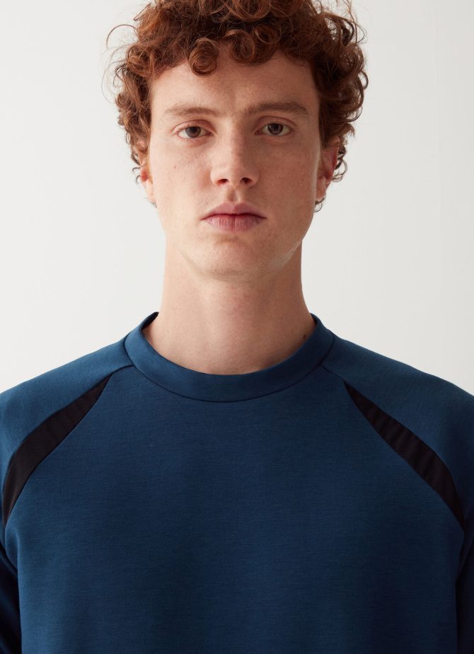 Stretch sweatshirt with mesh inserts - Image 2