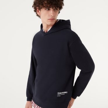 Hooded oversize sweatshirt