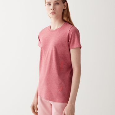 T-shirt with print on the side
