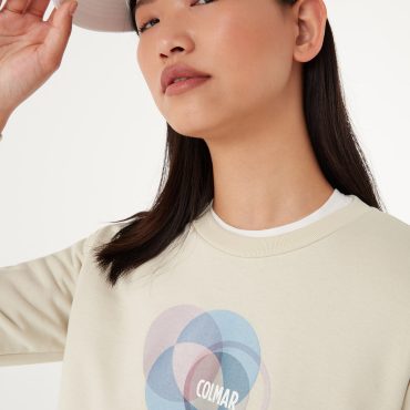 Crew neck sweatshirt with chest print