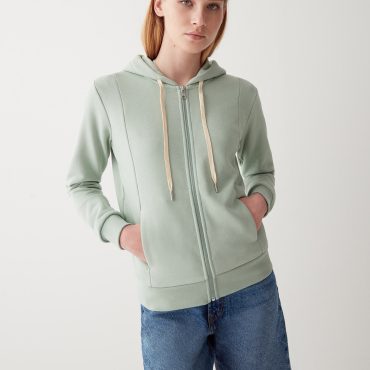 Full zip sweatshirt with hood