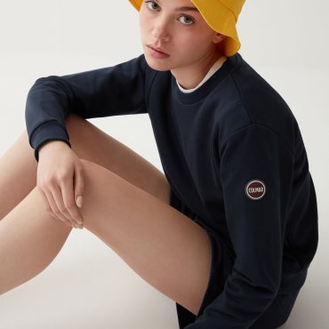 Crew neck sweatshirt with vertical cuts